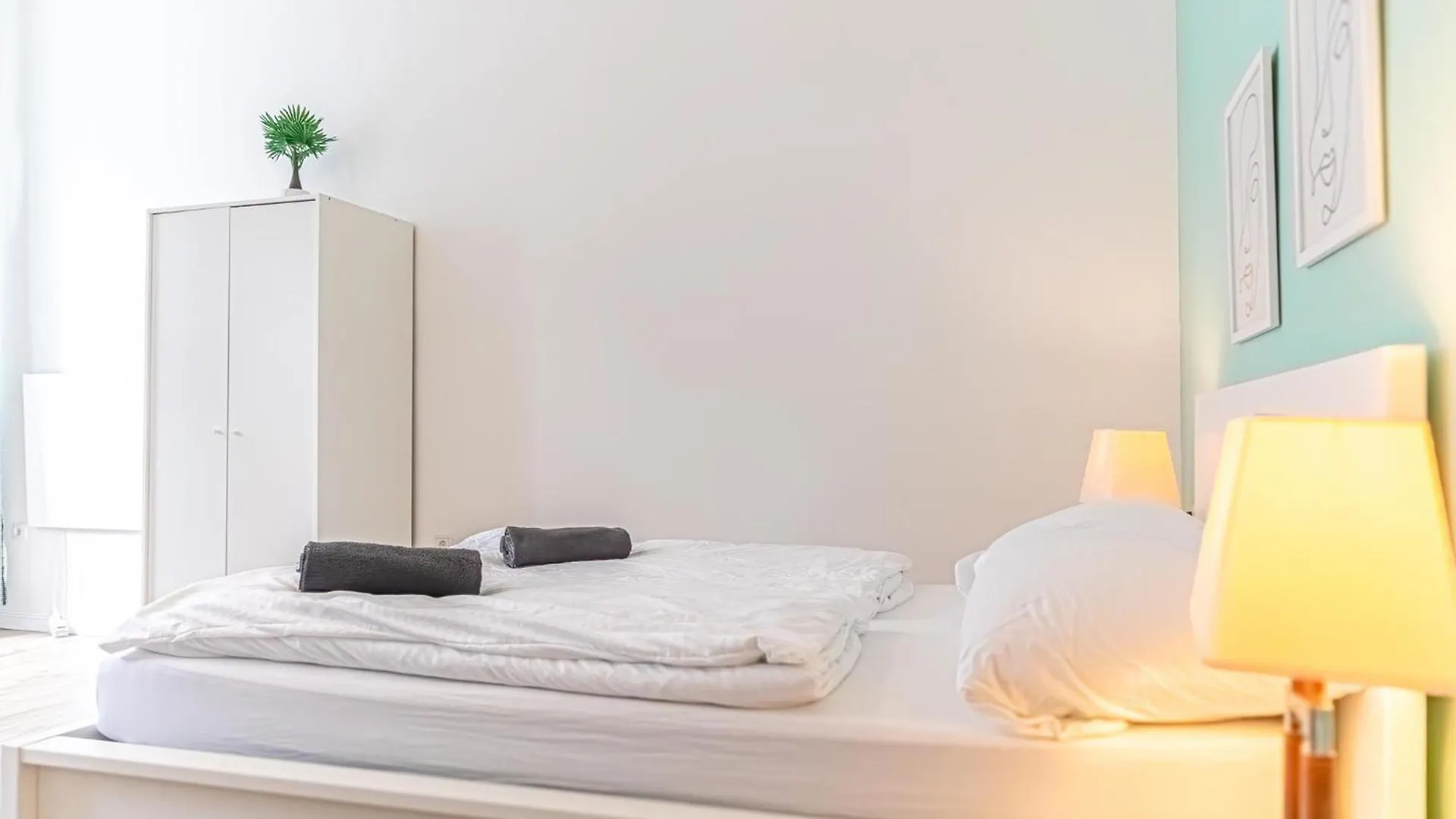 Charming 1Br Viennese Gem - Perfect Starting Point Διαμέρισμα Αυστρία
